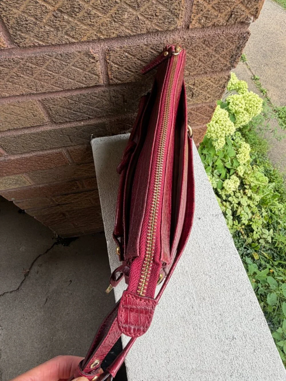 BRAHMIN Vintage 90s Melbourne Deep Red Bow Detail Top Zip Moc Croc Shoulder Bag